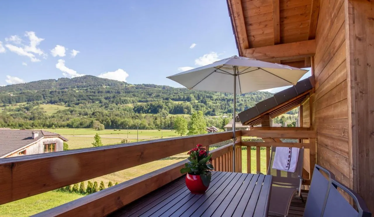 Apartment Gite Balneo Au Coeur Des Alpes Taninges France