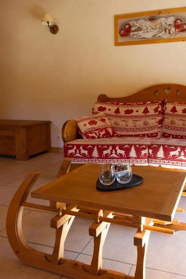 Gite Balneo Au Coeur Des Alpes Taninges Apartment