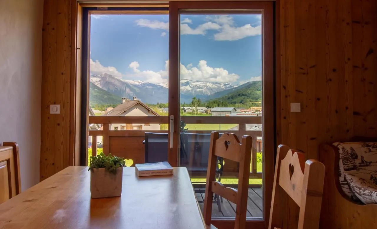 Gite Balneo Au Coeur Des Alpes Taninges