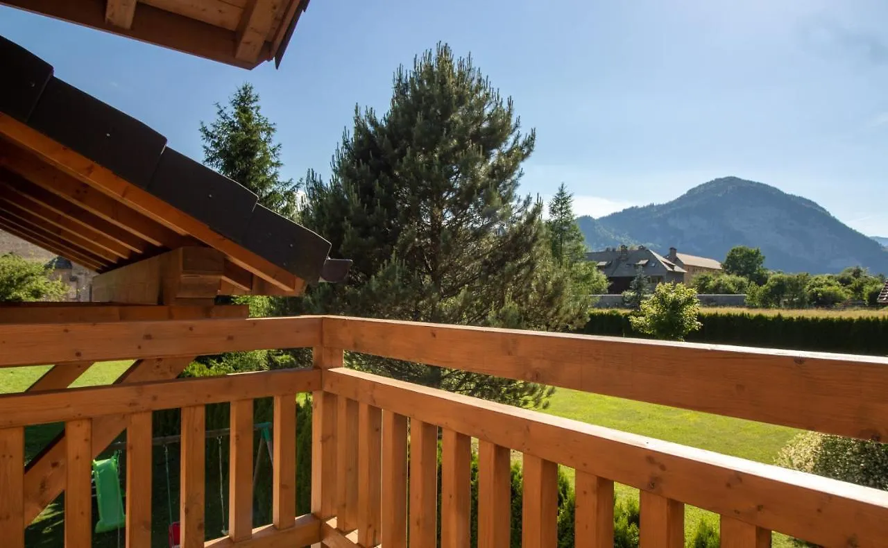 Apartment Gite Balneo Au Coeur Des Alpes Taninges