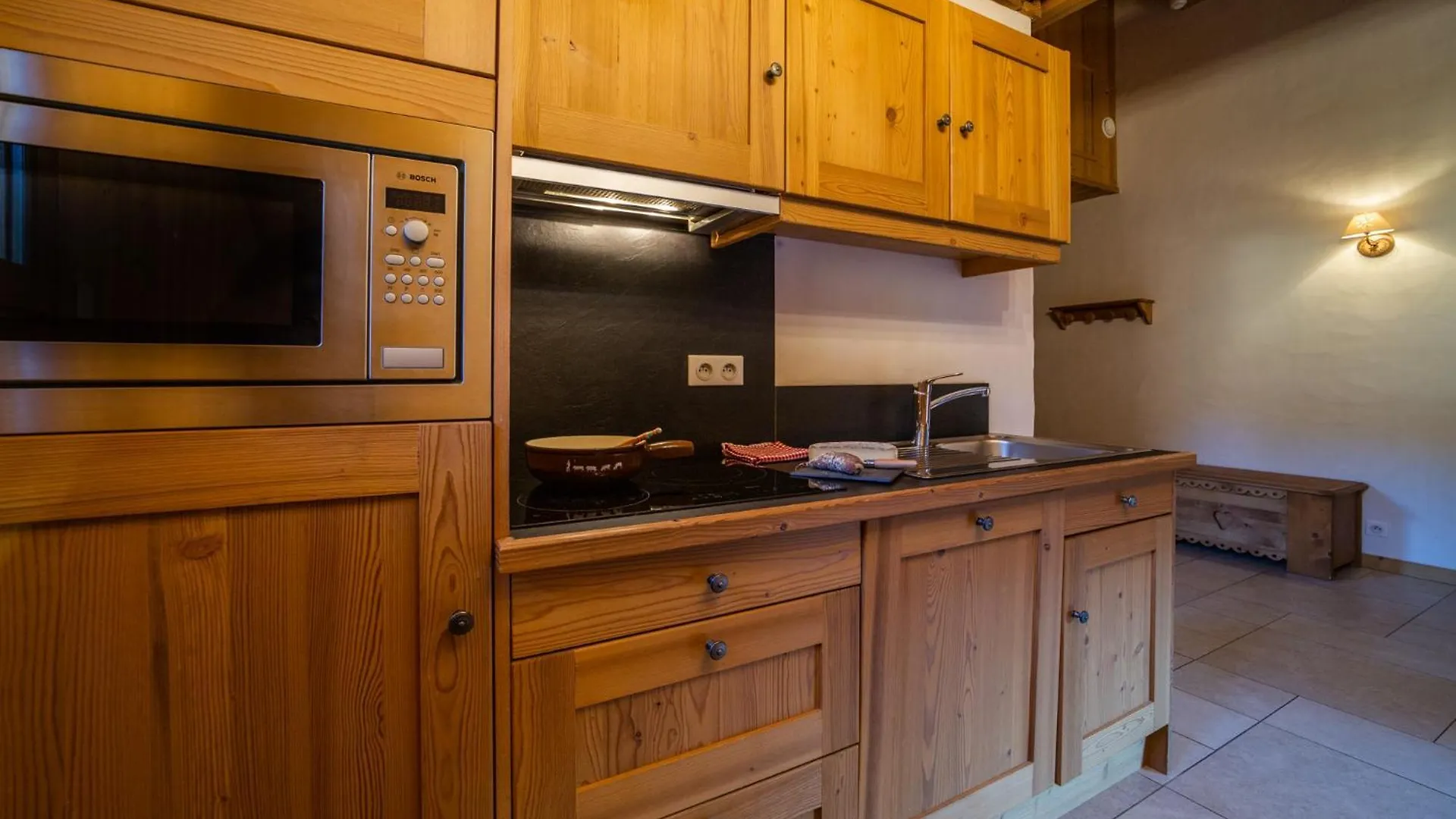 Apartment Gite Balneo Au Coeur Des Alpes Taninges
