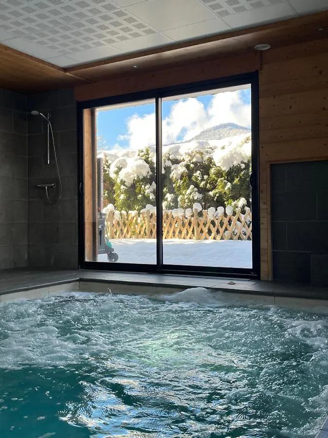 Apartment Gite Balneo Au Coeur Des Alpes Taninges