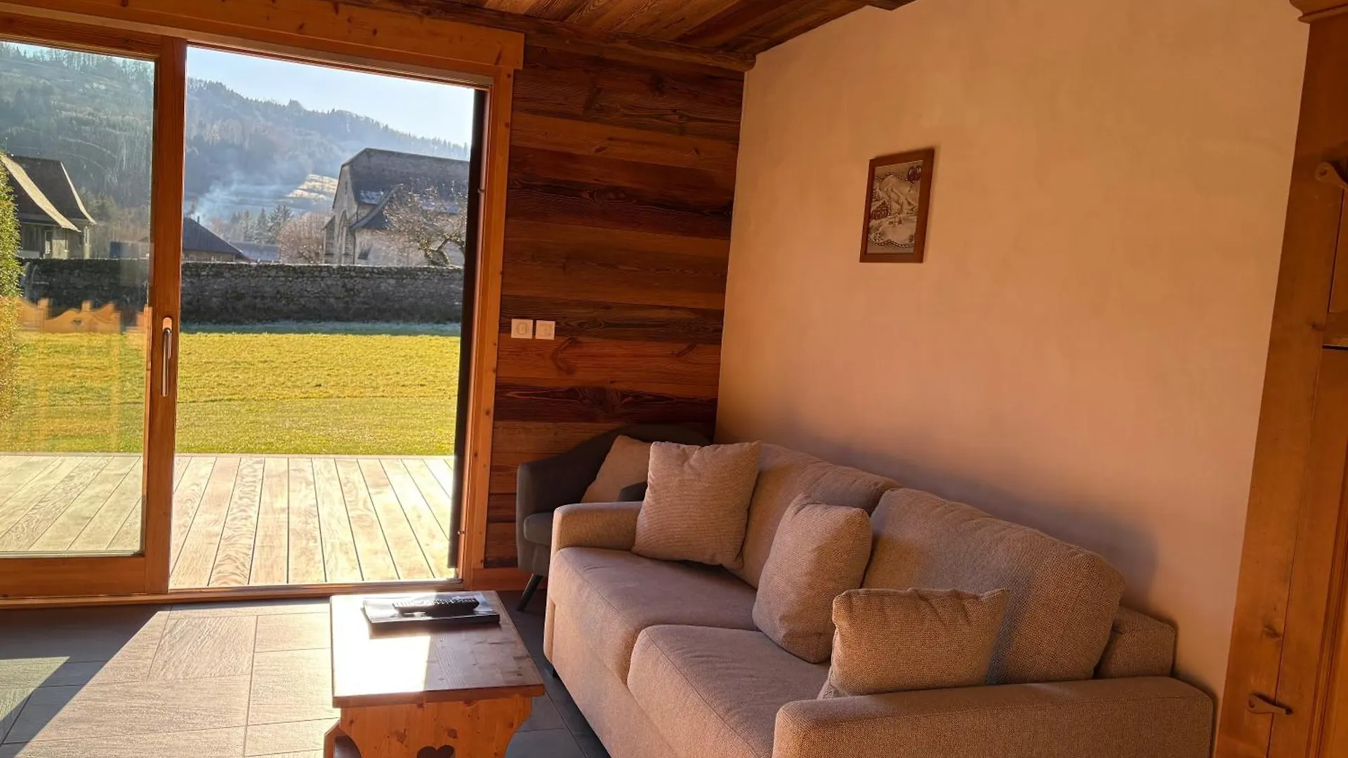 Gite Balneo Au Coeur Des Alpes Taninges