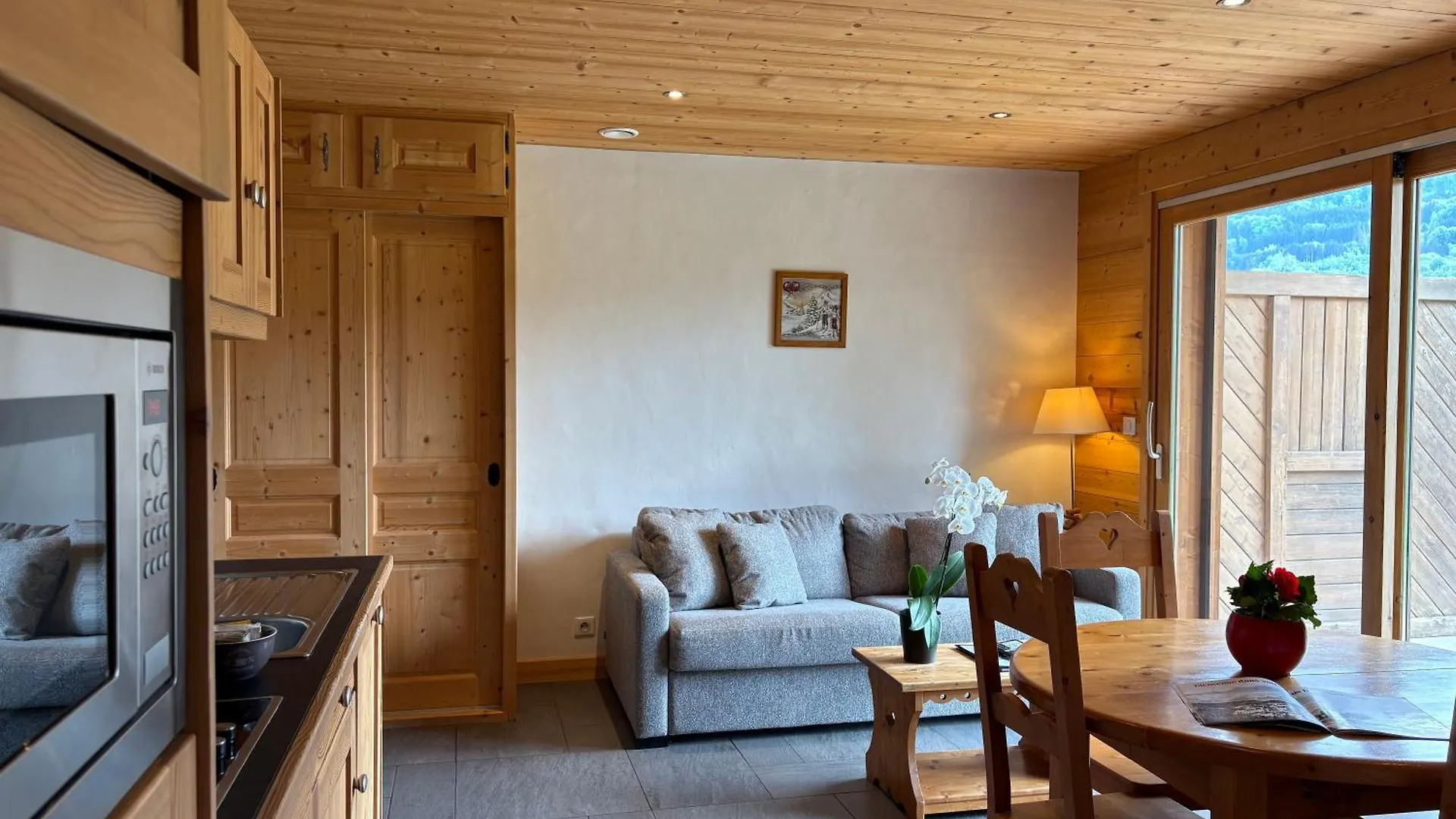 Apartment Gite Balneo Au Coeur Des Alpes Taninges France