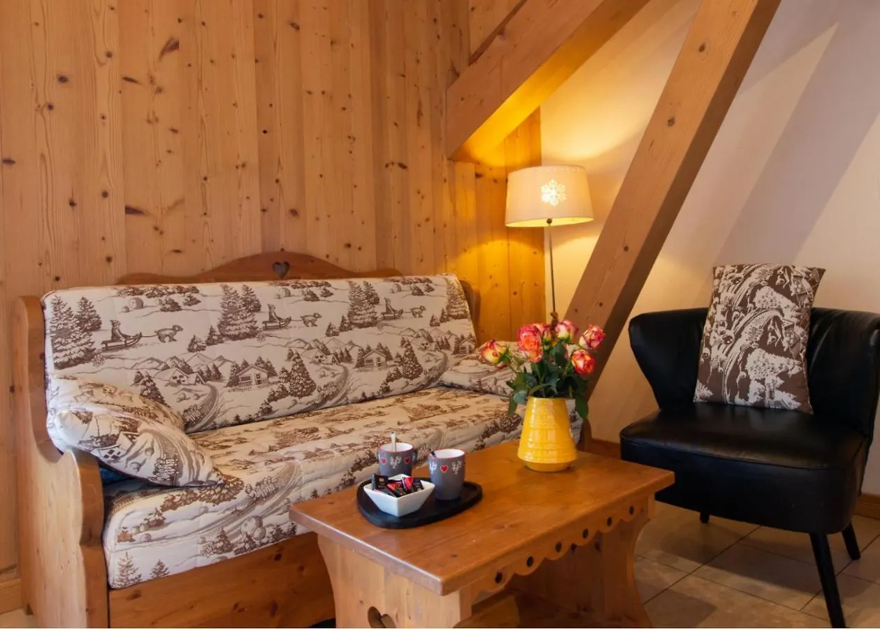 Gite Balneo Au Coeur Des Alpes Taninges Apartment