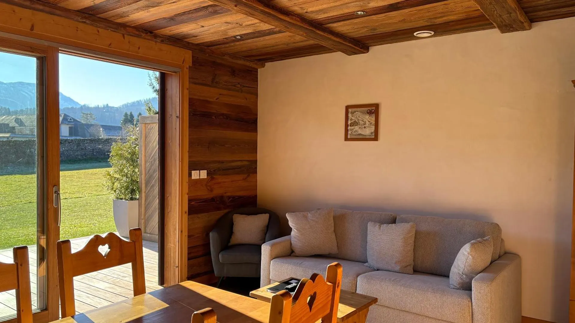 Gite Balneo Au Coeur Des Alpes Taninges Francja